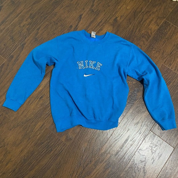 Selling this Blue Nike retro crew mark. Super cute embroidery. - Picture 1 of 1